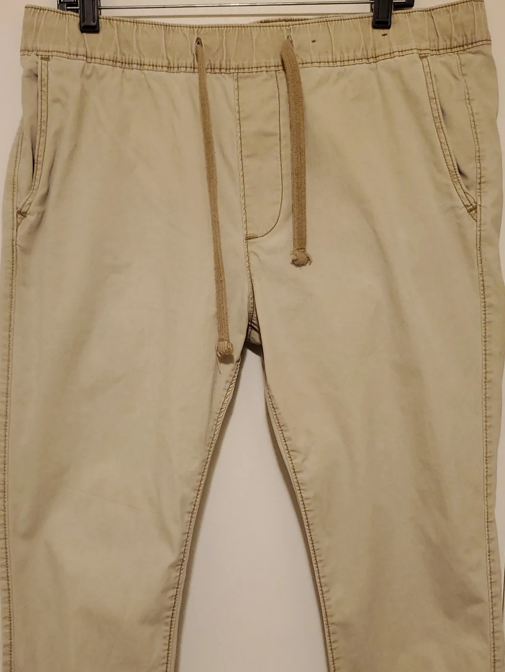 Hollister Men's Chino + Jogger Cream/Tan Size XL